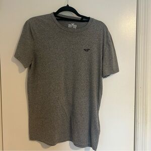 Hollister Must-Have Collection Mens Gray T-Shirt
